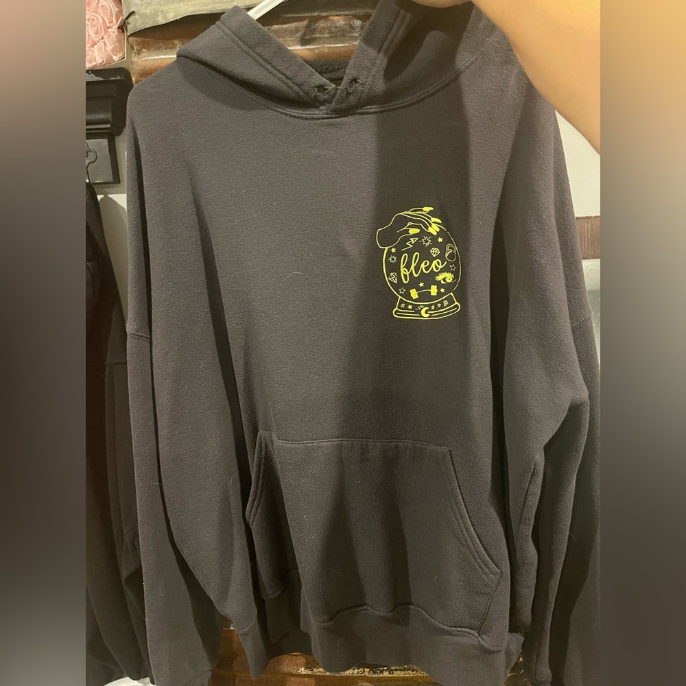 RARE FIND! Fleo crystal ball hoodie
